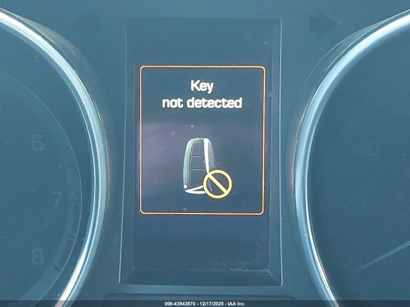 2018 Hyundai Santa Fe Se Ultimate VIN: KM8SRDHF5JU283841 Lot: 43943570