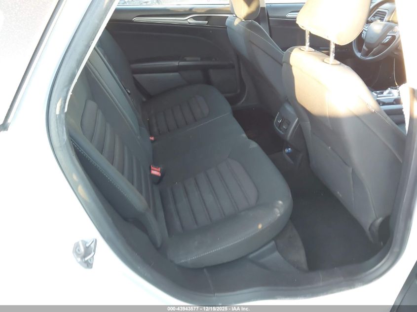 2018 Ford Fusion Se VIN: 3FA6P0HD1JR193652 Lot: 43943577