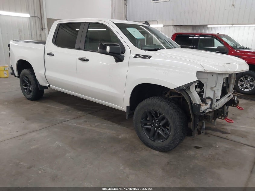 CHEVROLET SILVERADO 1500 4WD SHORT BED LT TRAIL BOSS