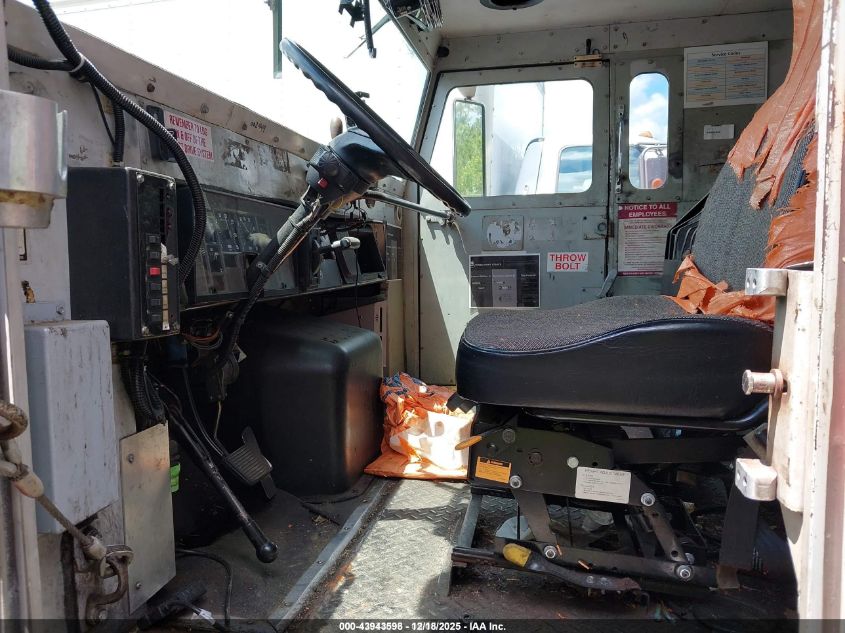 2002 International 4000 4700 VIN: 1HTSCAAM52H514800 Lot: 43943598