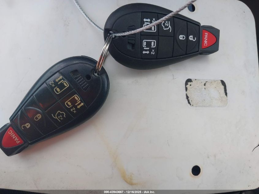 2013 Chrysler Town & Country Touring VIN: 2C4RC1BG1DR690819 Lot: 43943667