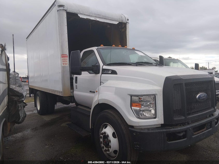 2016 FORD F-650 DIESEL