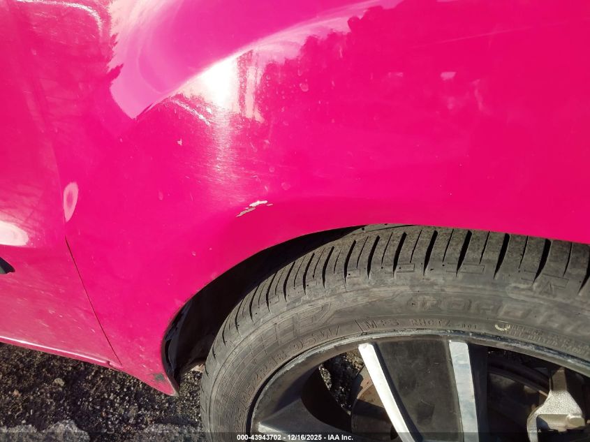 2011 Kia Soul + VIN: KNDJT2A20B7293156 Lot: 43943702