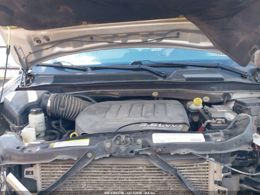 2011 Chrysler Town & Country Touring-L VIN: 2A4RR8DG4BR747543 Lot: 43943708