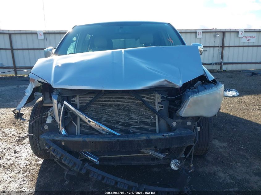 2011 Chrysler Town & Country Touring-L VIN: 2A4RR8DG4BR747543 Lot: 43943708