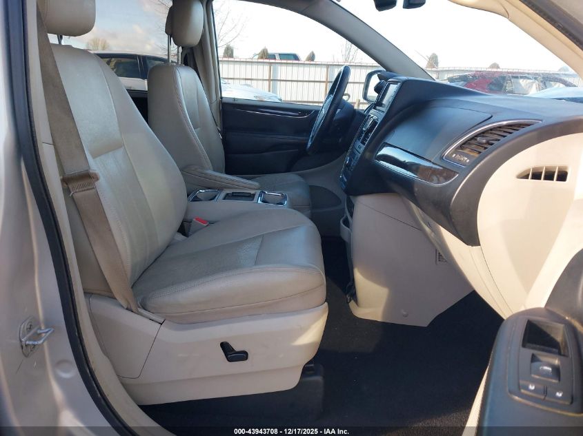 2011 Chrysler Town & Country Touring-L