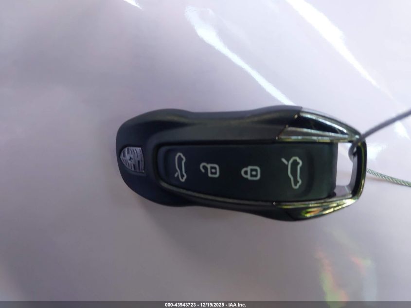 2025 Porsche Macan Electric Turbo VIN: WP1AC2XA8SL175003 Lot: 43943723