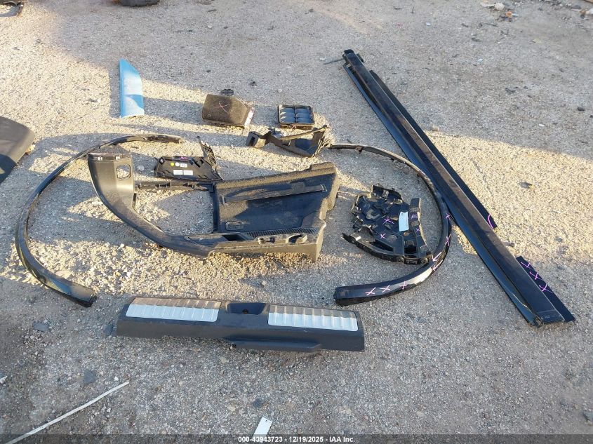 2025 Porsche Macan Electric Turbo VIN: WP1AC2XA8SL175003 Lot: 43943723