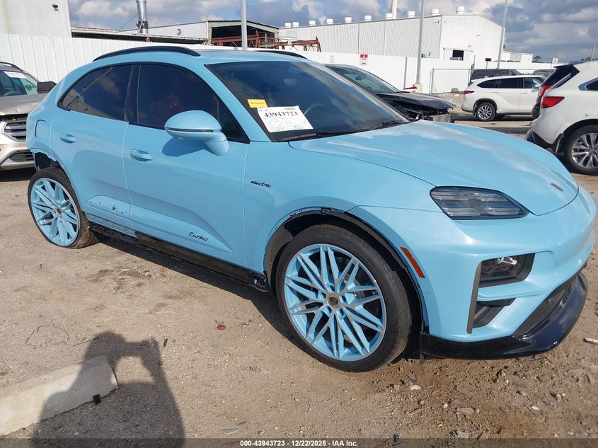 2025 Porsche Macan Electric Turbo