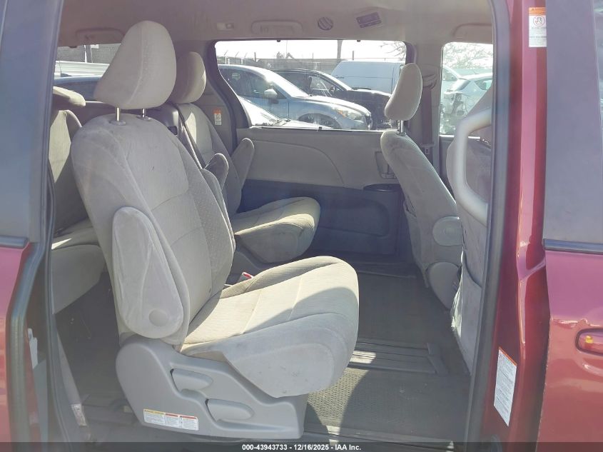 2017 Toyota Sienna Le 8 Passenger VIN: 5TDKZ3DC1HS878503 Lot: 43943733