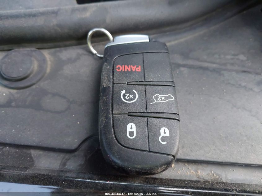 2018 Jeep Grand Cherokee Limited 4X4 VIN: 1C4RJFBG1JC388471 Lot: 43943747