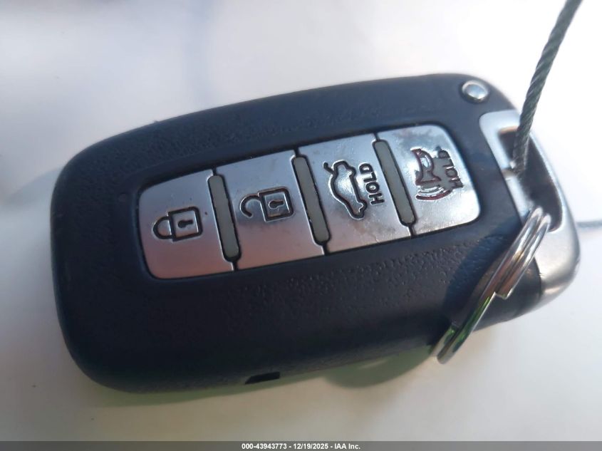 2012 Hyundai Genesis 5.0 R-Spec VIN: KMHGC4DH4CU168830 Lot: 43943773