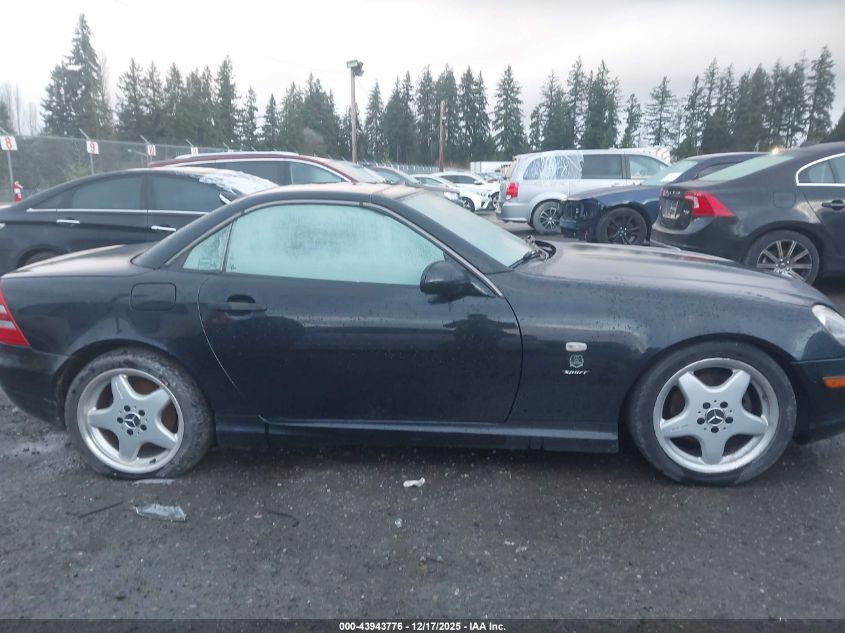 1999 Mercedes-Benz Slk 230 Kompressor VIN: WDBKK47F3XT094921 Lot: 43943776