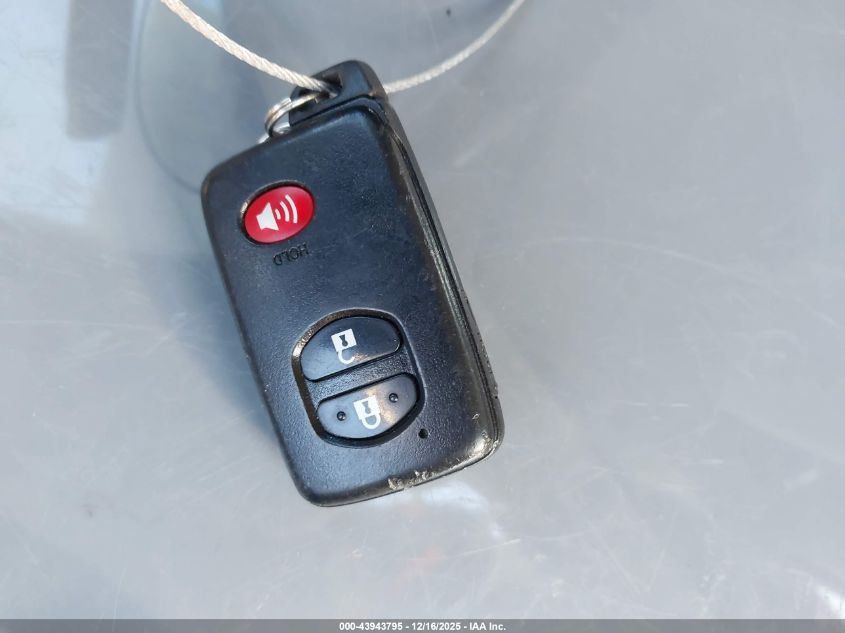 2011 Toyota Prius Three VIN: JTDKN3DUXB5327598 Lot: 43943795