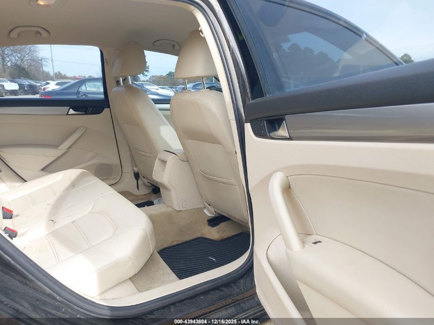 2013 Volkswagen Passat 2.5L Wolfsburg Edition VIN: 1VWAH7A35DC141940 Lot: 43943804