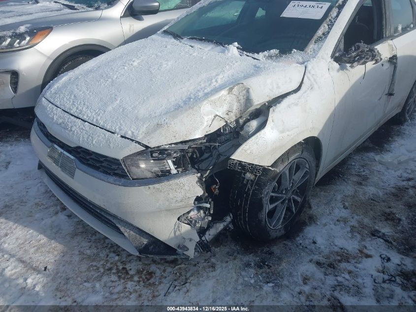 2024 Kia Forte Lxs VIN: 3KPF24AD8RE822983 Lot: 43943834