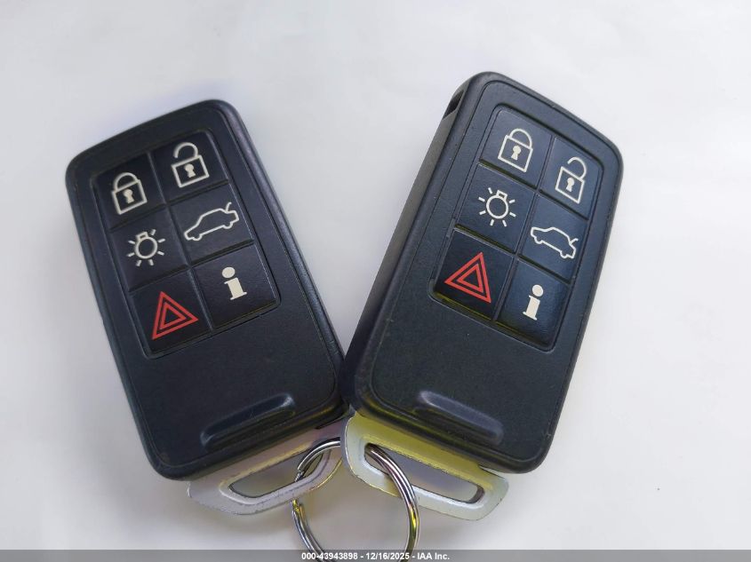 2014 Volvo S60 T5 VIN: YV1612FS6E1284273 Lot: 43943898