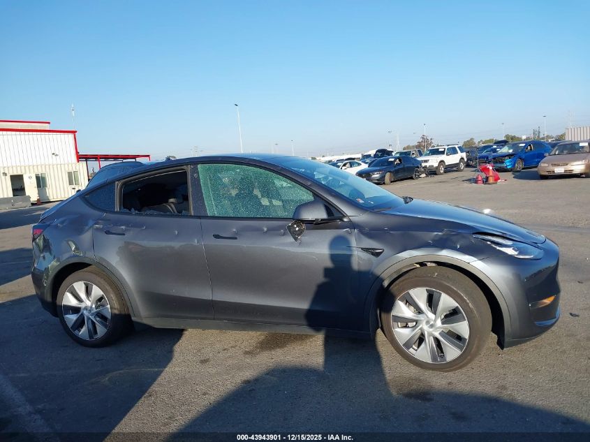 2023 Tesla Model Y Awd/Long Range Dual Motor All-Wheel Drive VIN: 7SAYGDEE6PA039892 Lot: 43943901