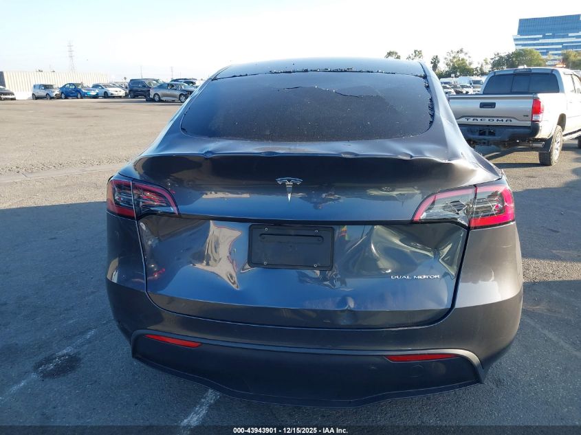 2023 Tesla Model Y Awd/Long Range Dual Motor All-Wheel Drive VIN: 7SAYGDEE6PA039892 Lot: 43943901