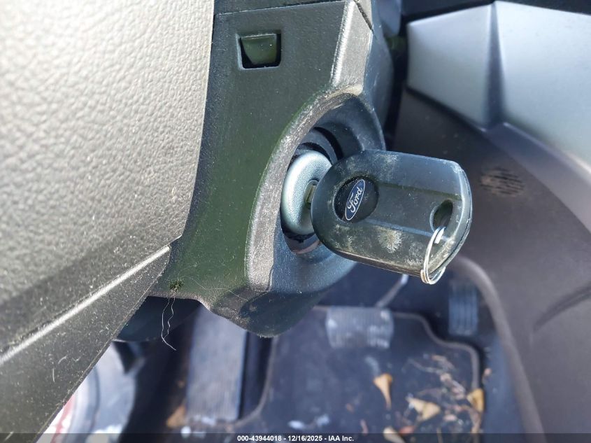 2015 Ford Escape Se VIN: 1FMCU0GX0FUA38605 Lot: 43944018