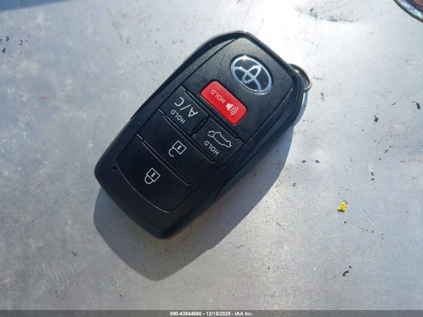 2023 Toyota Bz4X Limited VIN: JTMABACA2PA025012 Lot: 43944060