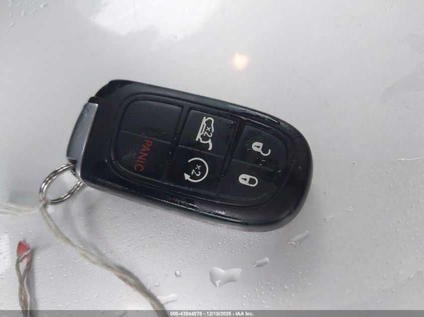 2014 Jeep Cherokee Latitude VIN: 1C4PJMCS9EW223478 Lot: 43944078