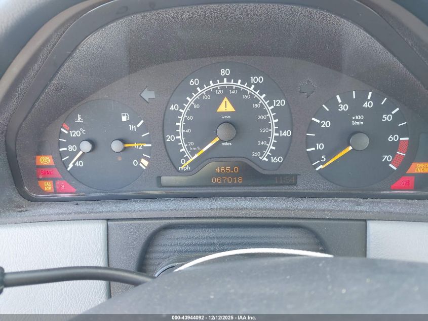 1999 Mercedes-Benz E 320 VIN: WDBJF65H6XA932193 Lot: 43944092