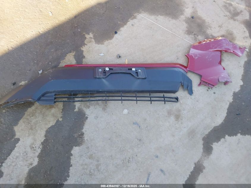 2024 Toyota Rav4 Xle Premium VIN: JTMA1RFV0RD105331 Lot: 43944167