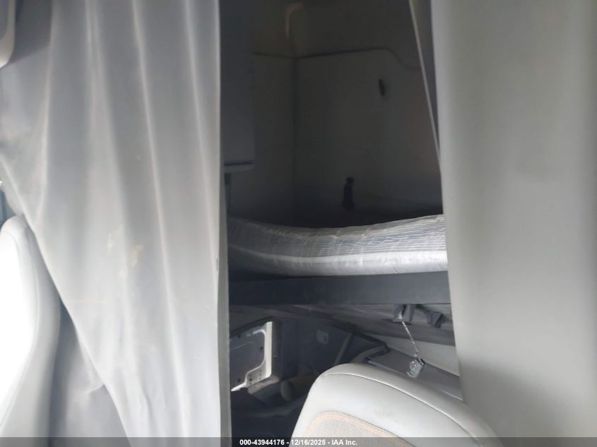 2019 Volvo Vnr VIN: 4V4WC9EH1KN192494 Lot: 43944176