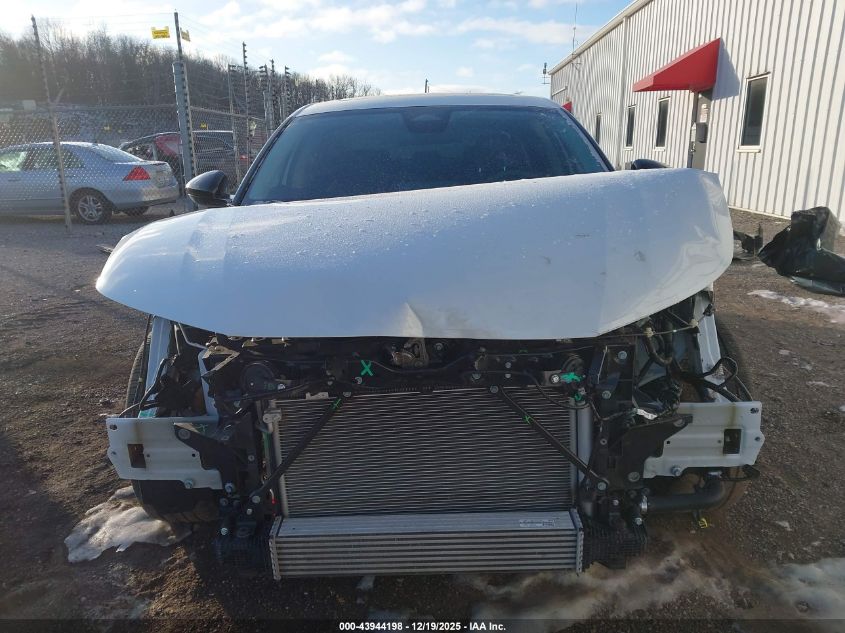 2025 Honda Accord Se VIN: 1HGCY1F43SA013992 Lot: 43944198