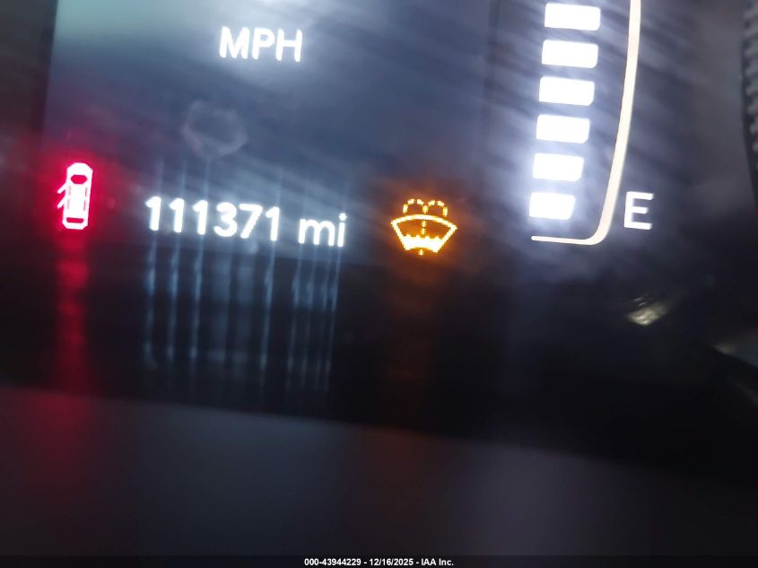 2019 Jeep Cherokee Latitude Plus 4X4 VIN: 1C4PJMLX2KD346994 Lot: 43944229