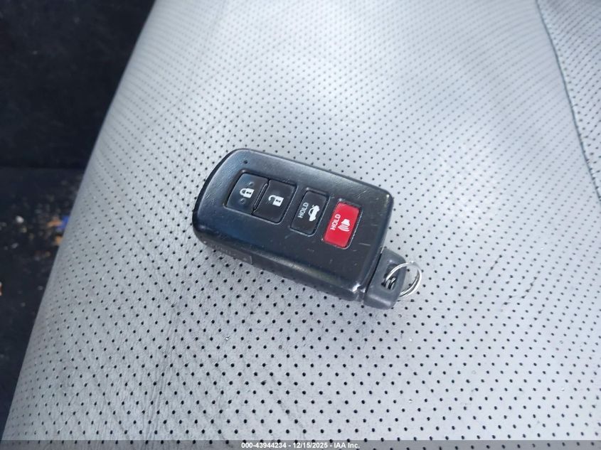 2015 Toyota Avalon Limited VIN: 4T1BK1EBXFU139374 Lot: 43944234