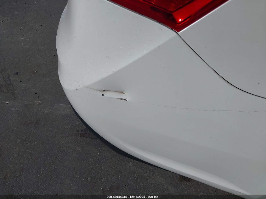 2015 Toyota Avalon Limited VIN: 4T1BK1EBXFU139374 Lot: 43944234