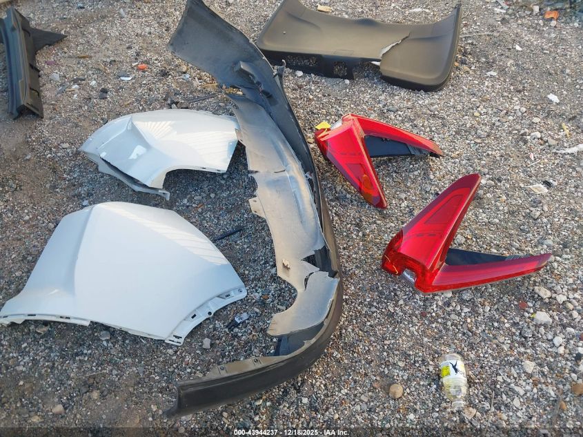 2019 Honda Cr-V Lx VIN: 2HKRW5H31KH422107 Lot: 43944237