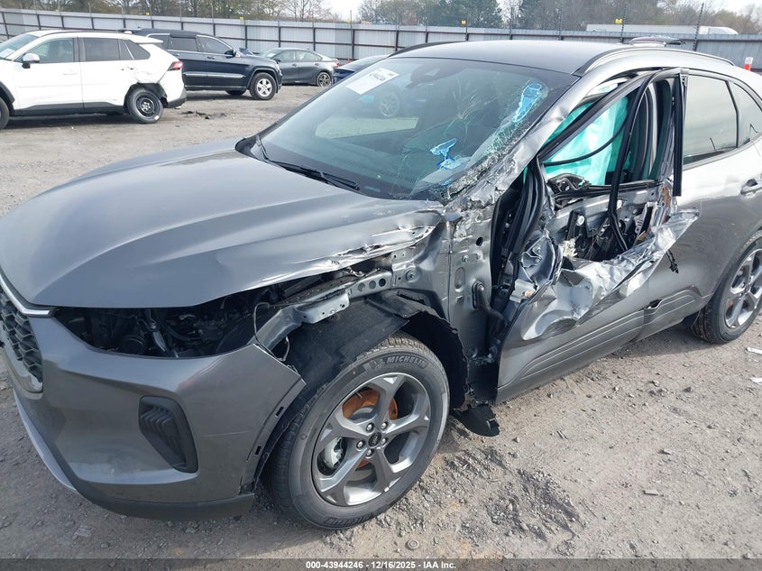 VIN 1FMCU0MN4SUB22598 2025 FORD ESCAPE ST-LINE