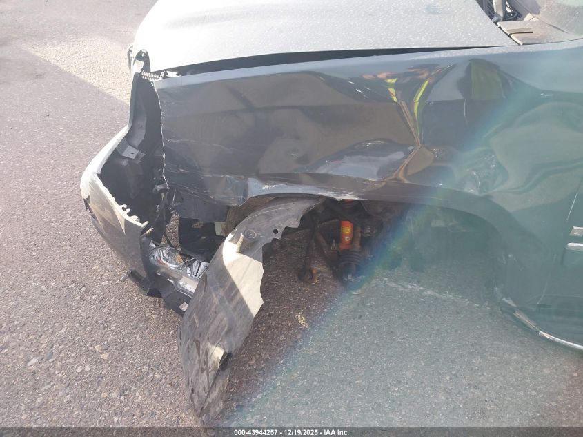 2007 GMC Yukon Denali VIN: 1GKFK63887J207785 Lot: 43944257