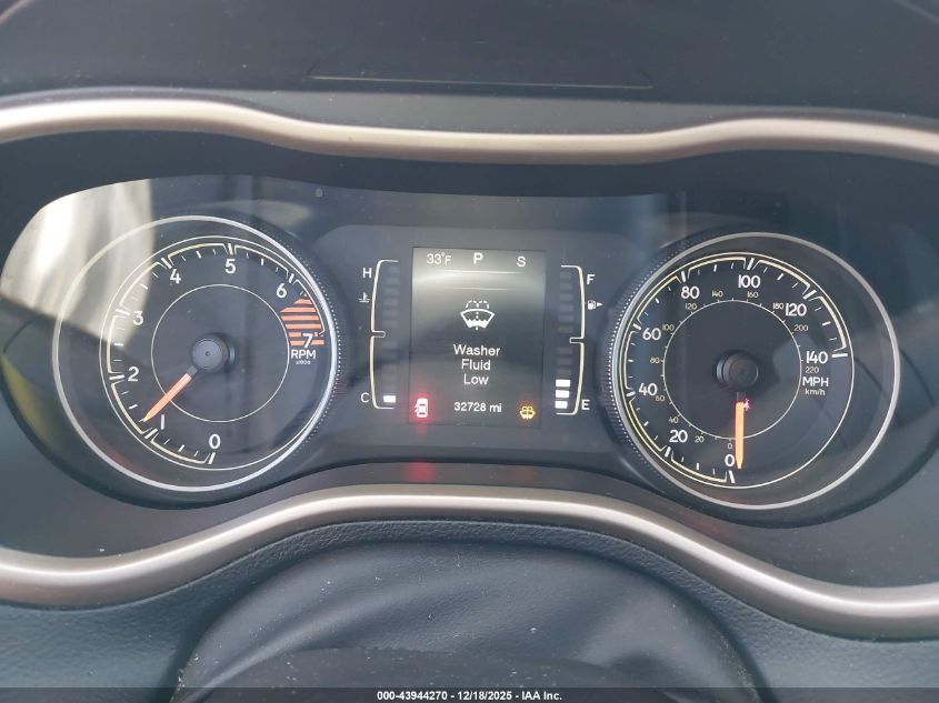 2016 Jeep Cherokee Latitude VIN: 1C4PJMCB8GW194459 Lot: 43944270