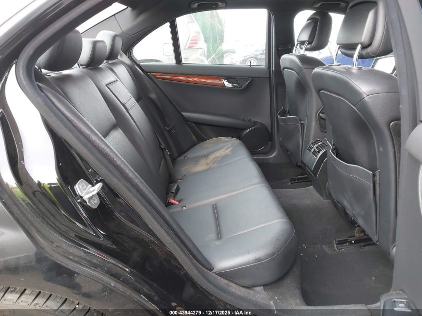 2011 Mercedes-Benz C 300 Luxury/Sport VIN: WDDGF5EB5BR174199 Lot: 43944279