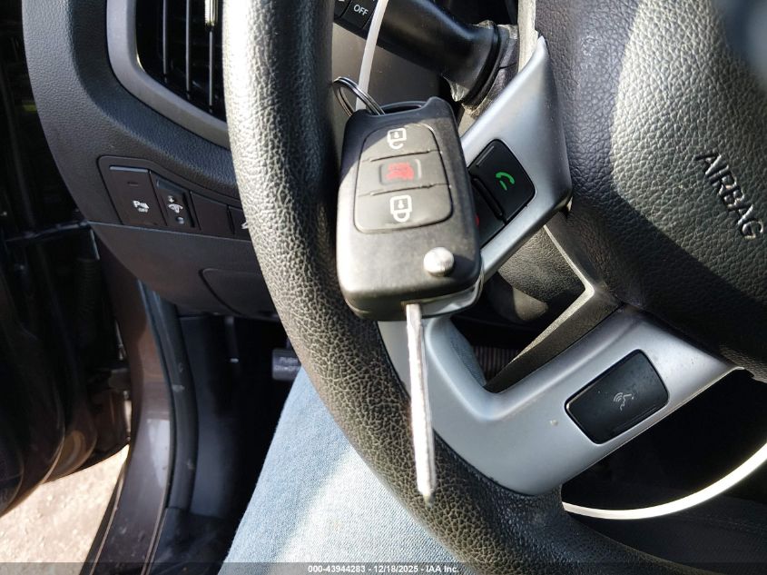 2012 Kia Sportage Lx VIN: KNDPB3A23C7285072 Lot: 43944283