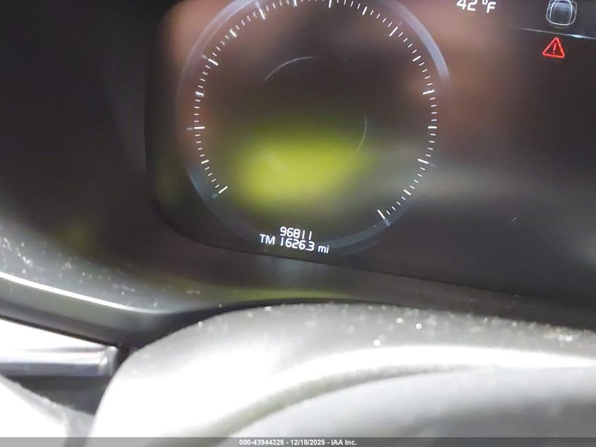 2019 Volvo Xc60 T5 Inscription VIN: LYV102RL2KB280233 Lot: 43944326