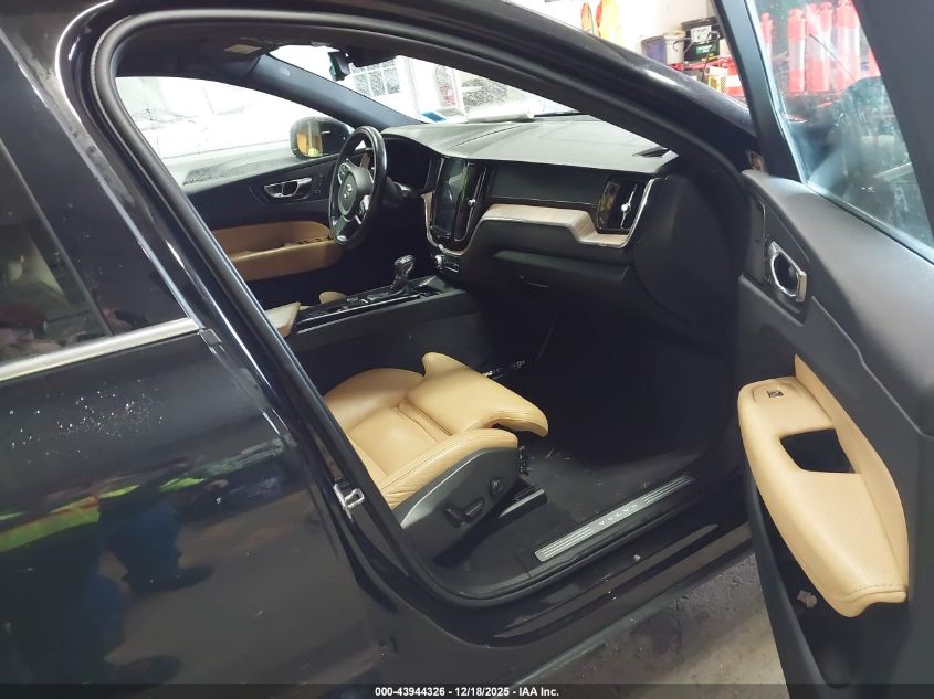 2019 Volvo Xc60 T5 Inscription VIN: LYV102RL2KB280233 Lot: 43944326