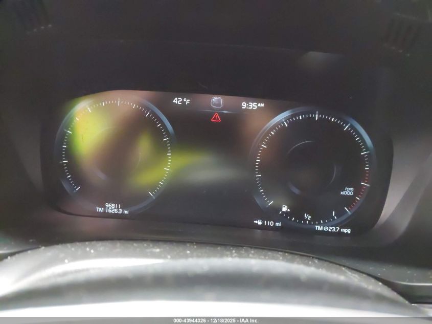 2019 Volvo Xc60 T5 Inscription VIN: LYV102RL2KB280233 Lot: 43944326