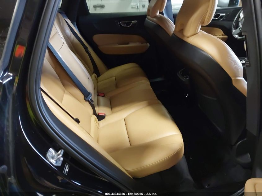 2019 Volvo Xc60 T5 Inscription VIN: LYV102RL2KB280233 Lot: 43944326