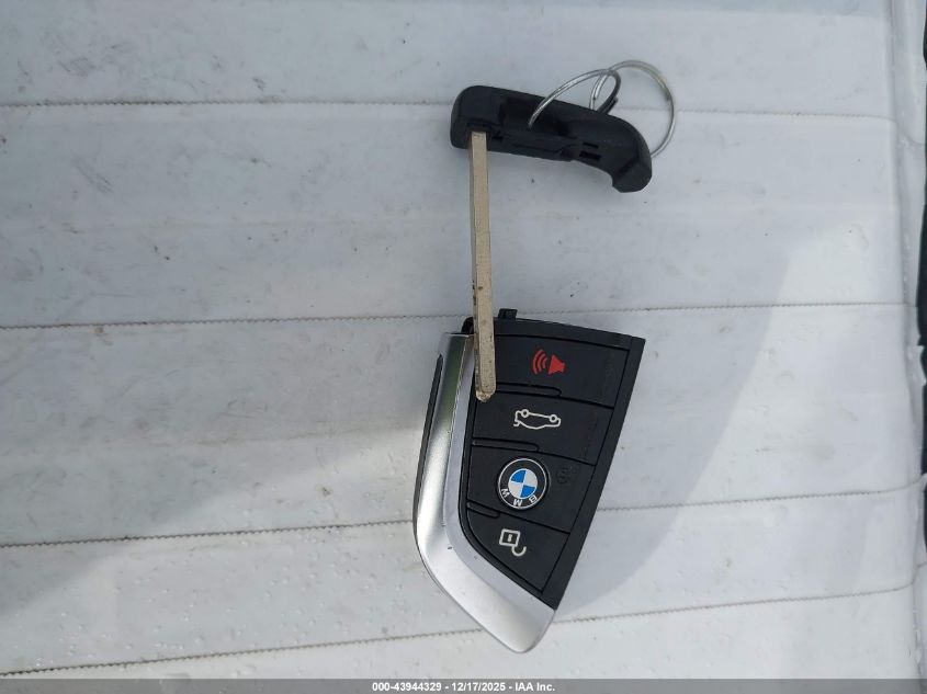 2018 BMW X1 xDrive28I VIN: WBXHT3C39J5K30998 Lot: 43944329