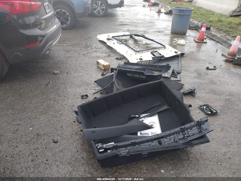 2018 BMW X1 xDrive28I VIN: WBXHT3C39J5K30998 Lot: 43944329