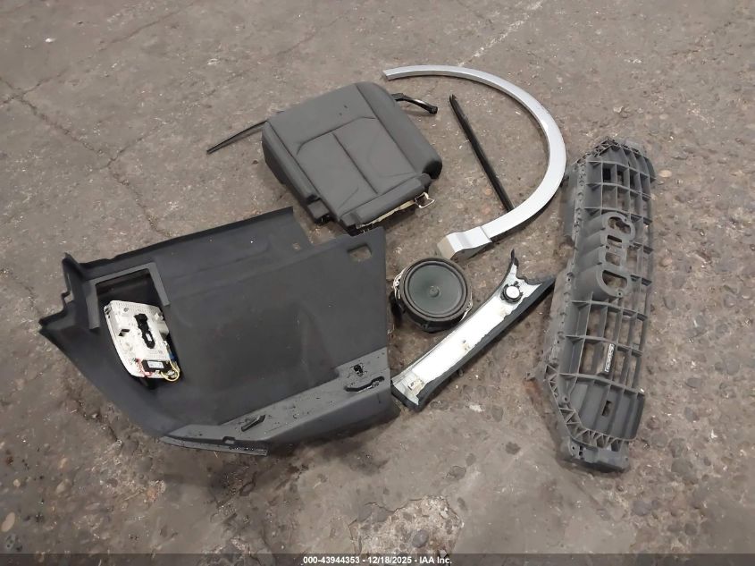 2020 Audi Q3 Premium Plus 45 Tfsi Quattro Tiptronic VIN: WA1BECF39L1044391 Lot: 43944353