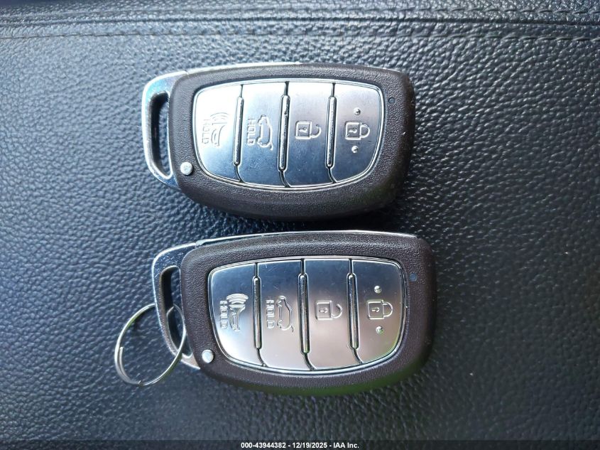 2017 Hyundai Tucson Value VIN: KM8J3CA21HU554645 Lot: 43944382