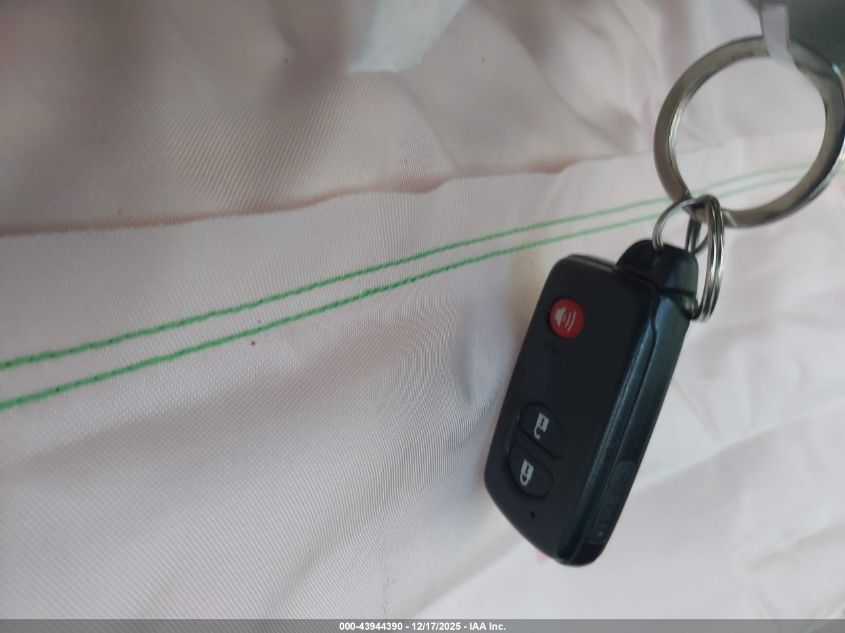 2015 Toyota Prius Three VIN: JTDKN3DU6F1946518 Lot: 43944390