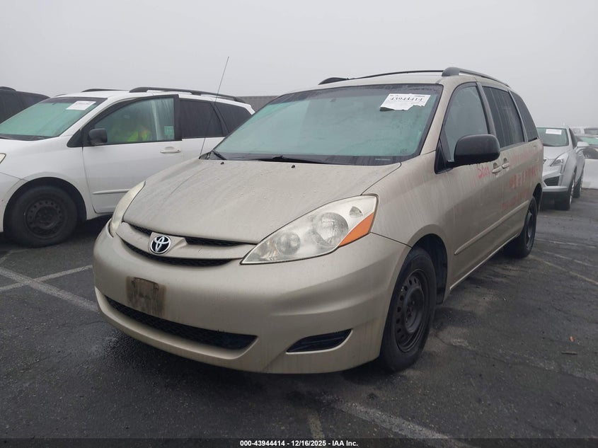 2009 Toyota Sienna Ce