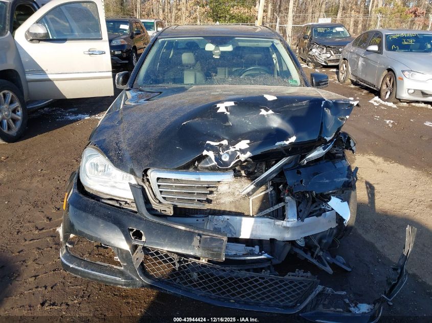 2014 Mercedes-Benz C 300 Luxury 4Matic/Sport 4Matic VIN: WDDGF8AB6EA893410 Lot: 43944424